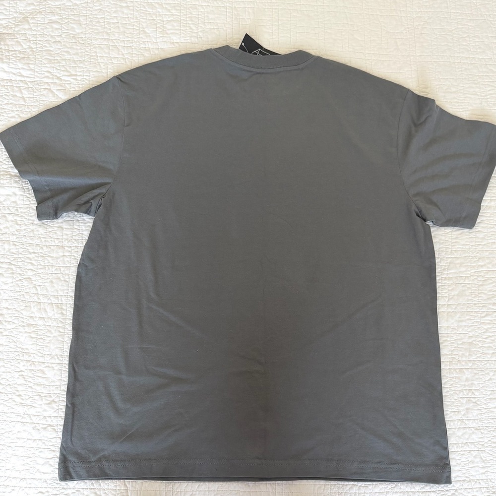 NBA Chicago Bulls Original Use Mens Large Charcoal Gray Graphic T-Shirt NWT - Picture 5 of 7